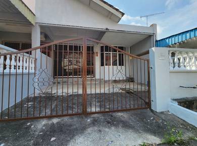 Rumah Teres Setingkat Di Bandar Dan Familiar Area Hendak Di Jual