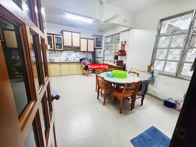 2 Storey Semi D At Paya Terubong Renovated Freehold Concrete Flooring