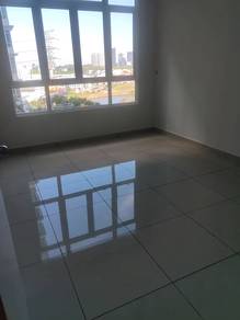 3 Rooms Parkland Residence Partially Furnished