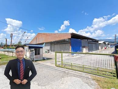 Sungai Lalang, Semenyih Factory / warehouse facing main road