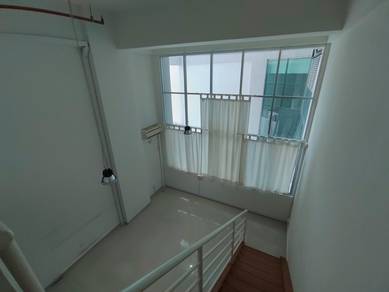 The CEO Nice Renovated unit Suitable For Homestay Usage