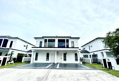 FACING SOUTH Double Storey Avenham type D Eco Grandeur Puncak Alam