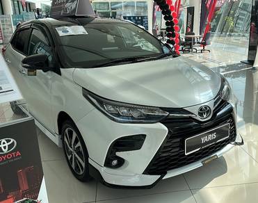 Toyota YARIS 1.5 E MY19 FACELIFT (A)