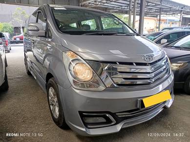 Hyundai GRAND STAREX 2.5 ROYALE PREMIUM (A)