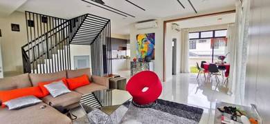 [𝐋𝐀𝐒𝐓 𝐔𝐍𝐈𝐓💥] Corner NEAR CIQ JOHOR BAHRU