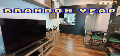 Tropicana Bay Residence With Nice Reno & 2 Car Parks For Sales