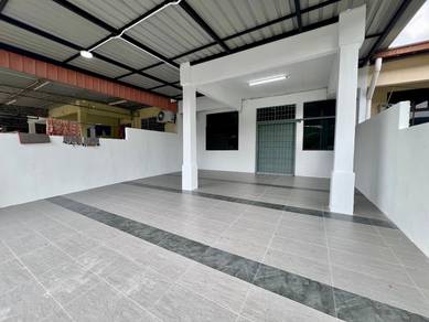 NEWLY REFURBISHED AND PAINTING Single Storey Terrace Taman Kelisa Ria