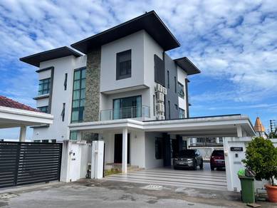 Triple Tree Residences 3-storey detached house
