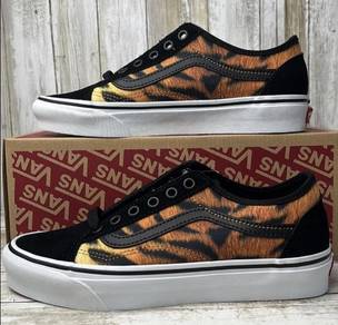 Found 47 results for kasut vans Shoes for sale in Malaysia Buy Sell Shoes Mudah.my