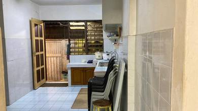 Single storey Jalan kenaga Dengkil jaya Selangor