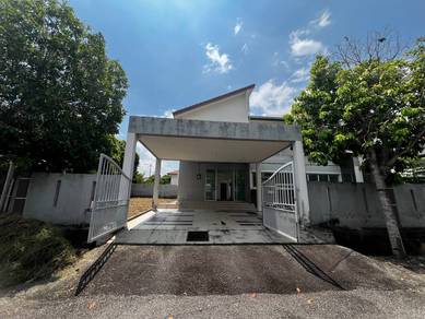 [Corner Lot] Semi D dua tingkat Taman Nuri Durian Tunggal Melaka