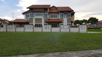 Double storey superlink house Ixora, Denai Alam Shah Alam