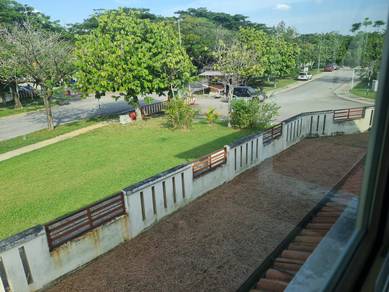 Double storey superlink house Ixora, Denai Alam Shah Alam