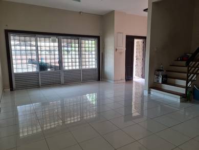 Double storey superlink house Ixora Denai Alam