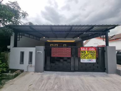 MEDAN RESTU KLEBANG, CHEMOR - END LOT SINGLE STOREY HOUSE For Sale