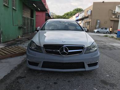 Mercedes W204 C63 AMG Facelift Bodykit
