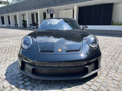 Porsche 911 4.0 GT3 992 CBU UNDER WARRANTY