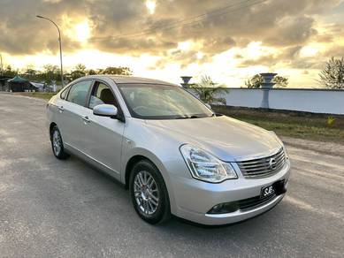 Nissan SYLPHY 2.0 LUXURY (A)SEDAN