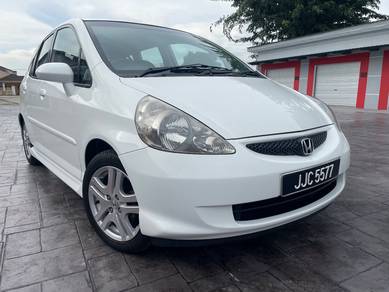 Honda JAZZ 1.5 i-VTEC (A)
