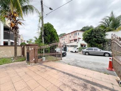 CORNER LOT💥FULL LOAN💥RENO 2 Storey Taman Bukit Emas Seri Kembangan
