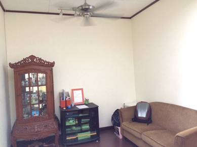 Facing Open 2 storey Terrace link house For Sale In Usj 17 Subang Jaya