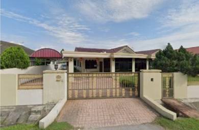 Single Storey Bungalow at Canning Garden, Ipoh.