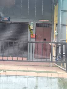 3 story shop office Bandar Country Homes