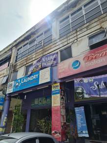 3 story shop office Bandar Country Homes
