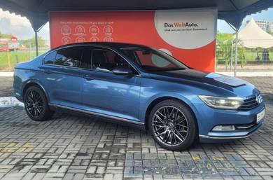 Volkswagen PASSAT 1.8 TSI COMFORTLINE (CKD)