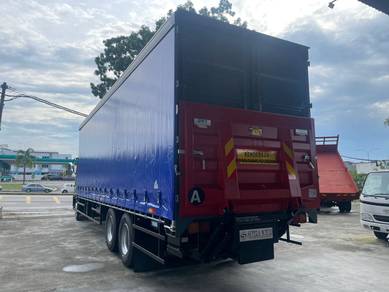 Nissan UD Rebuild Curtain Sider lorry