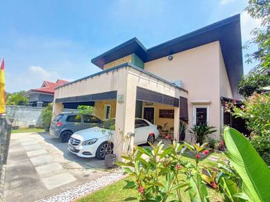 End Lot [5675sqft] Cul De Sac 1.5 Storey Bungalow Bangi Villa 5 Rooms