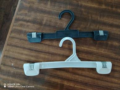 100 Btg 10 Inci Klip Hanger Terpakai