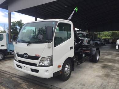 Hino 300 Rebuild Arm Roll Lorry