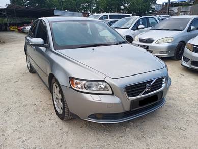 CASH OTR Volvo S40 2.4 (A) 1 OWNER