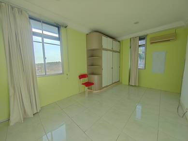 100% LON, Bdc Village Grove Condo 2 beds 2 baths