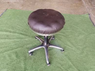 B149  Kerusi Barber Stool 360 Rotate Hieght