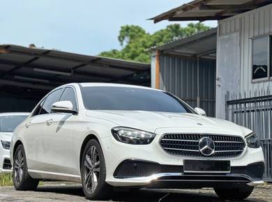 Mercedes Benz E200 AVANTGARDE 2.0L 9SPEED(A)