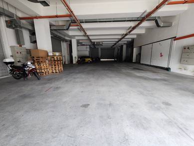 Bukit Serdang, 2 storey fully furnished Factory with 3 storey office