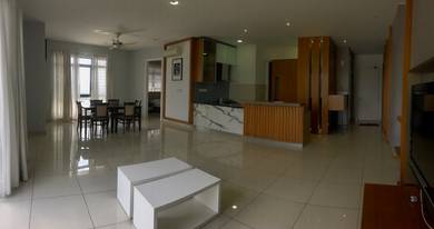 Trigon Luxury Residence, Corner Unit, Fully Reno, Fully Furnished