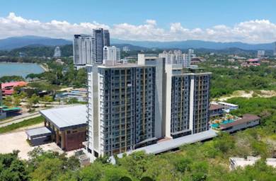 Peak Soho Condo 2R2B Pool View