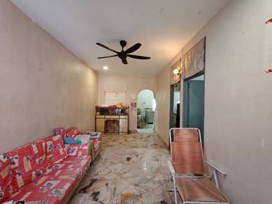 RENOVATED & FULLY EXTENDED One Storey Terrace TOWN AREA Taman Keladi