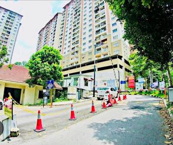 Lakeview Apartments