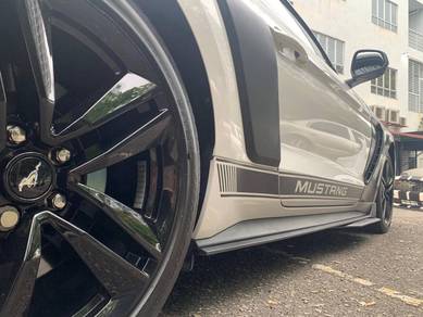 Ford Mustang GT500 Side Skirt Diffuser Bodykit
