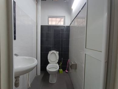 Nice Fully Renovated Office @ Taman Padang Balang Batu Berendam for Re