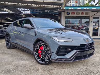 Lamborghini URUS 4.0 PERFORMANTE AKRAPROVIC