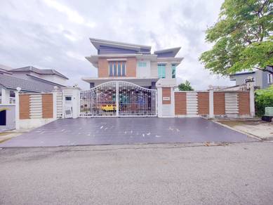 RENOVATED NEW 2 Storey Bungalow Putra Hill Residency Bdr Seri Putra
