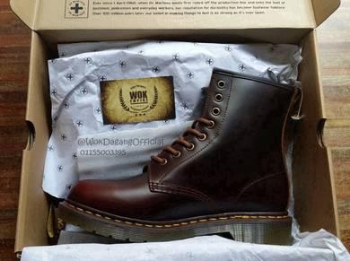 Dr Martens 1460 8 Eye Redwine Original