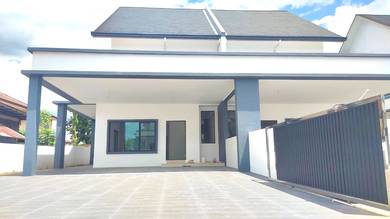 Double Storey Semi D (Corner Unit) at Kapor, Stapok Kuching