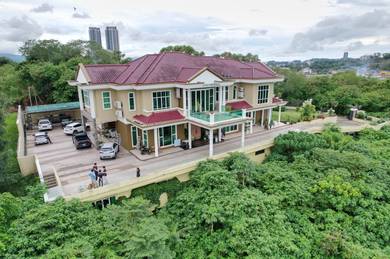 LIKAS BUNGALOW HOUSE 😍 Well Maintained | 2 Storey Bungalow | 17400 sf