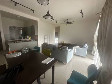 Comfortable homey corner unit with attractive view